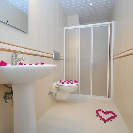 Konak Sea View Apartamento *